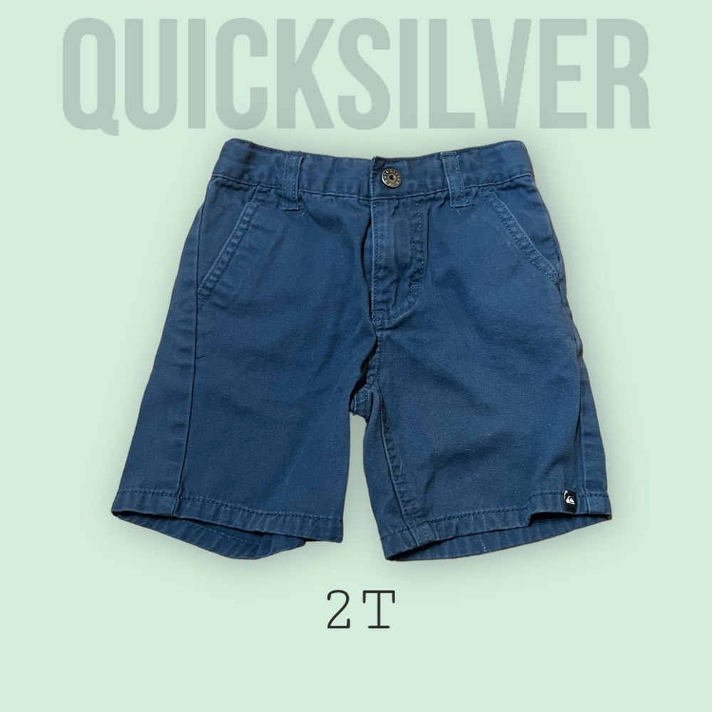 Quicksilver 2T navy shorts
